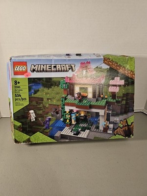 Lego Minecraft the Training Grounds Set 21183 NEW OPEN DAMAGED BOX RETIRED