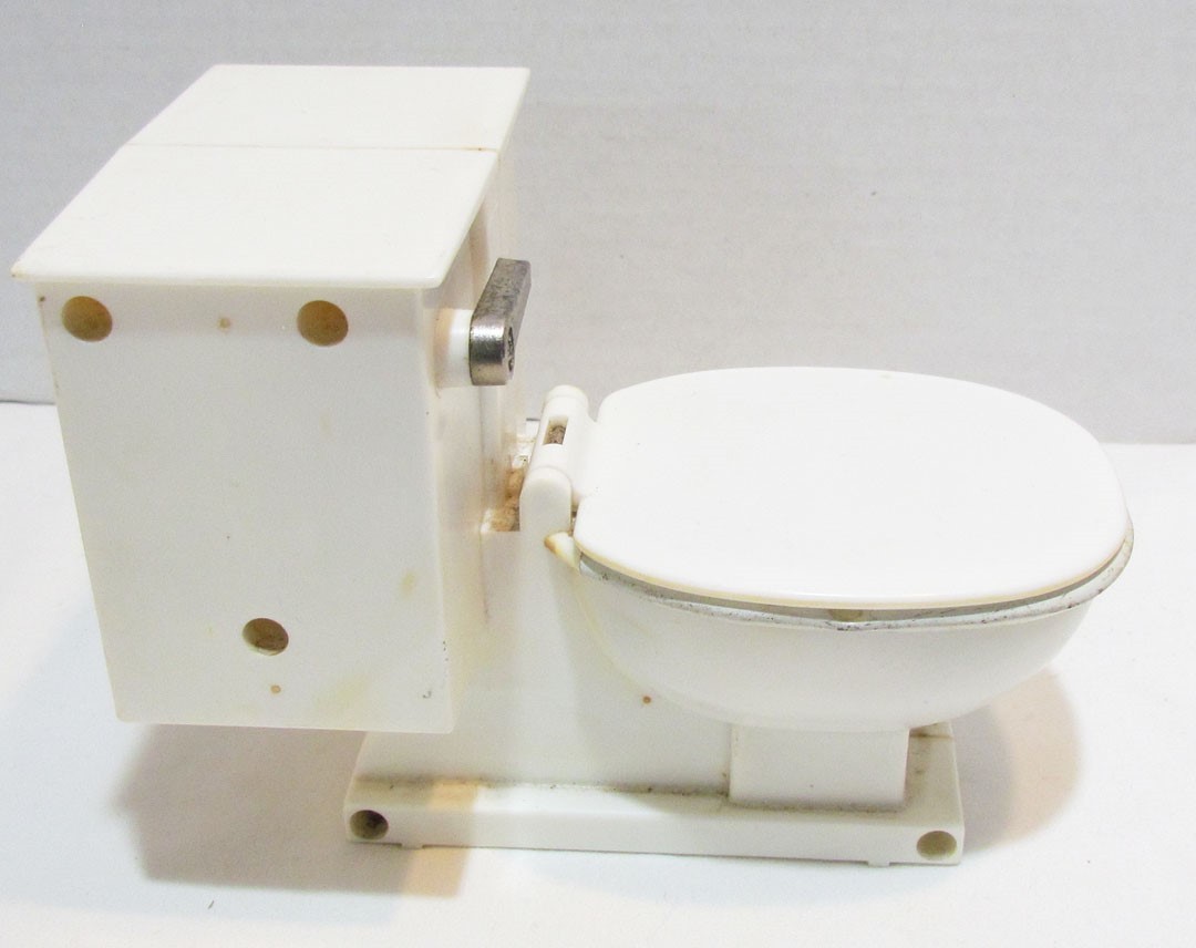 AS-IS NOT WORKING 1975 POYNTER PRODUCTS FLUSHING TOILET FIGURAL ASHTRAY NOVELTY