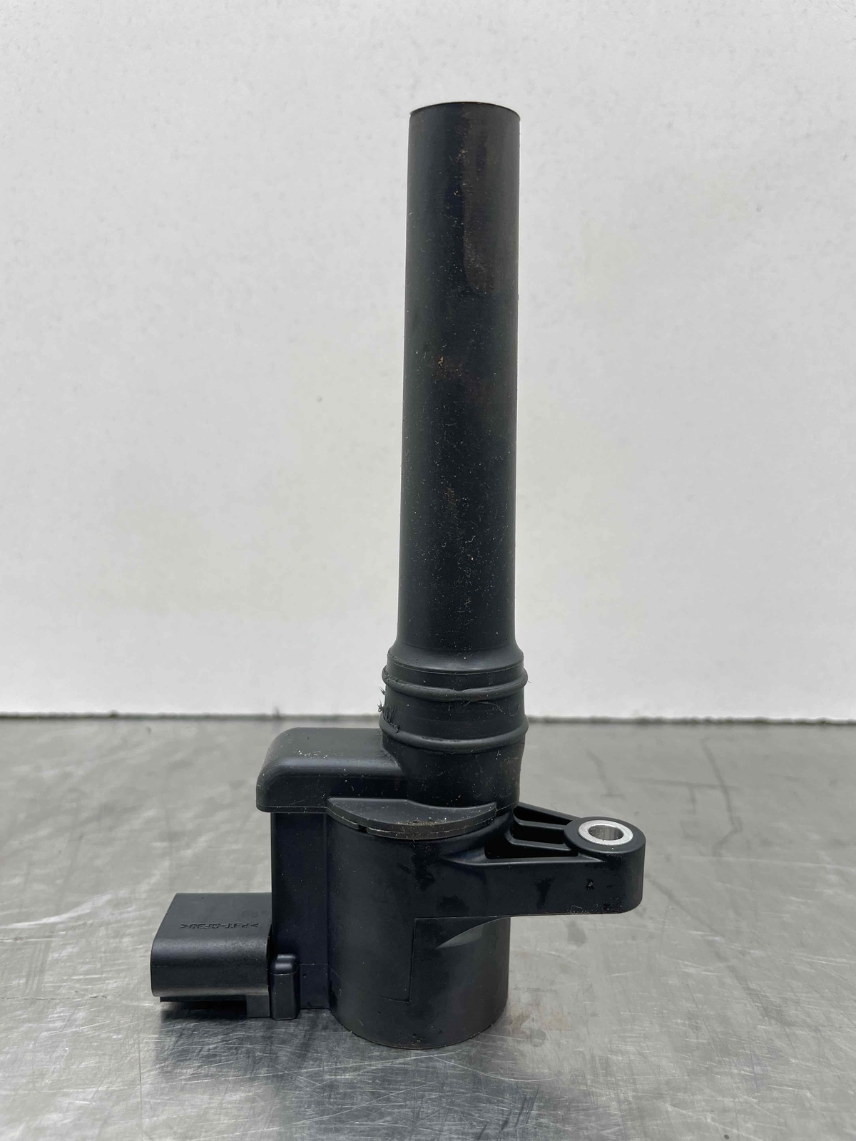 2010 Aston Martin Rapide OEM Engine Ignition Coil 39K 8G43-12A366-AA