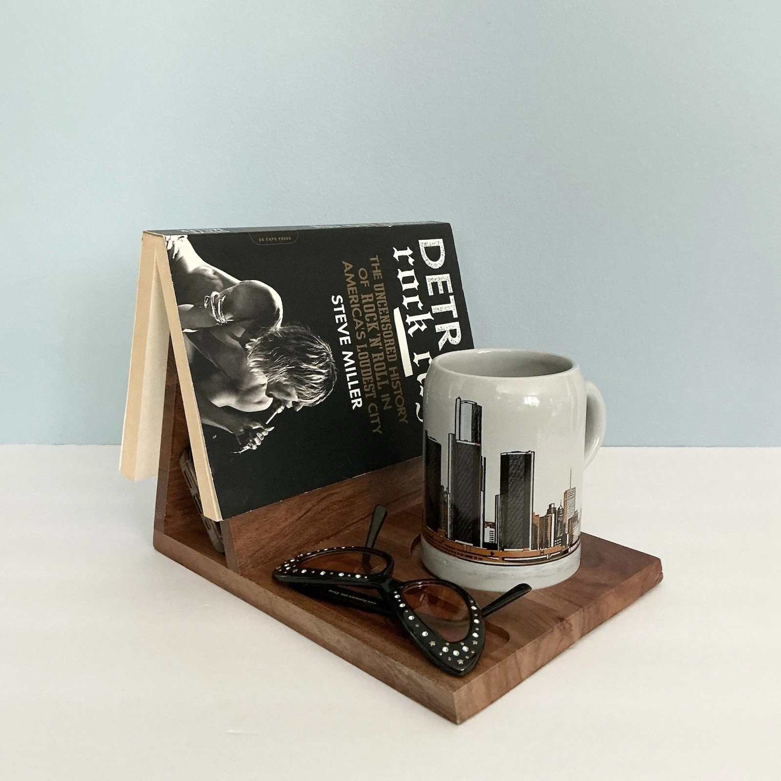 The Book Nook™ Reading Valet Acacia Wood vallet for book  phone  glasses  drink