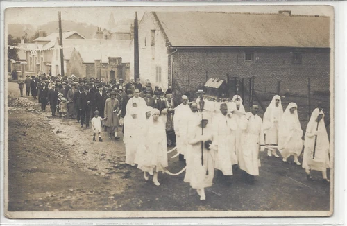 CP 02 Aisne - Saint-Quentin - photo card - religious procession to be identified
