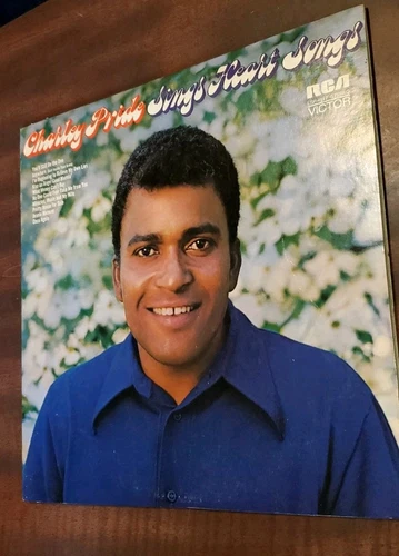 Charlie Pride Sings Heart Songs (LP 1971 RCA-VIctor Records)