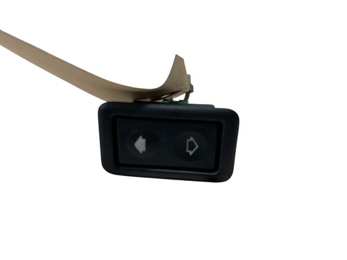 BMW e36 / 316i / Compact / Fensterheberschalter Vorne Rechts 836530011411