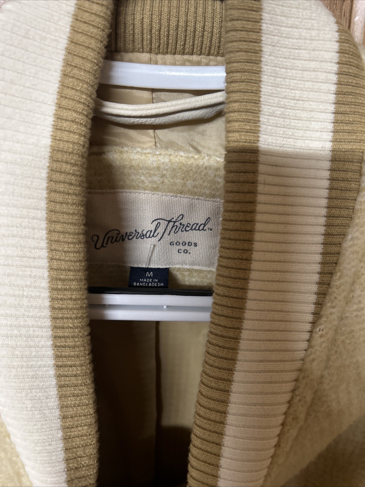 Universal Thread Women’s Medium Varsity Jacket Be… - image 2