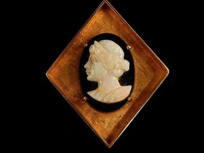 OPAL CAMEO PENDANT - 6395LJ145