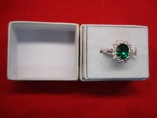 PRECIOUS STERLING SILVER GREEN STONE CZ RING - SUPER CONDITION