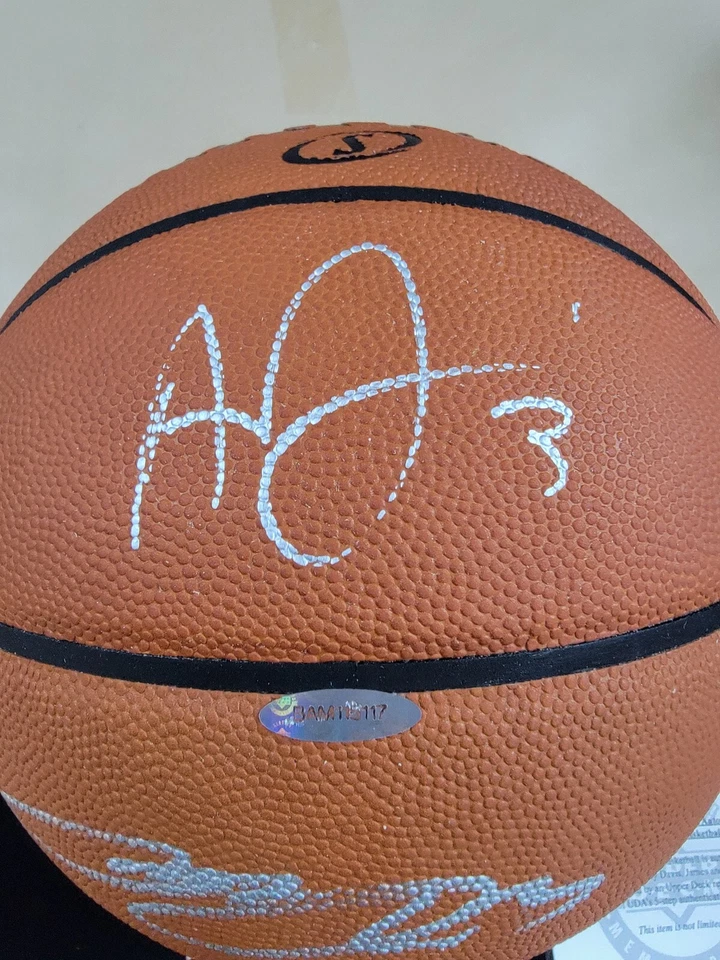 Lebron James & Anthony Davis Los Angeles Lakers Signed Basketball Upperdeck NBA - Image 4 of 4