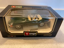 1:18 BURAGO JAGUAR 'E' TYPE CABRIOLET 1961 BRITISH RACING GREEN 3016 DIAMONDS
