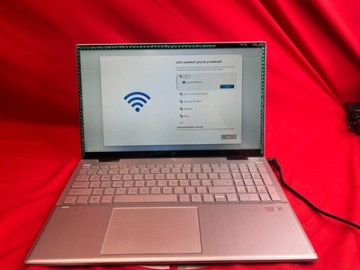 HP Pavilion x360 15.6'' FHD Touch i5-1135G7 8GB 512GB SSD- Cracked Screen