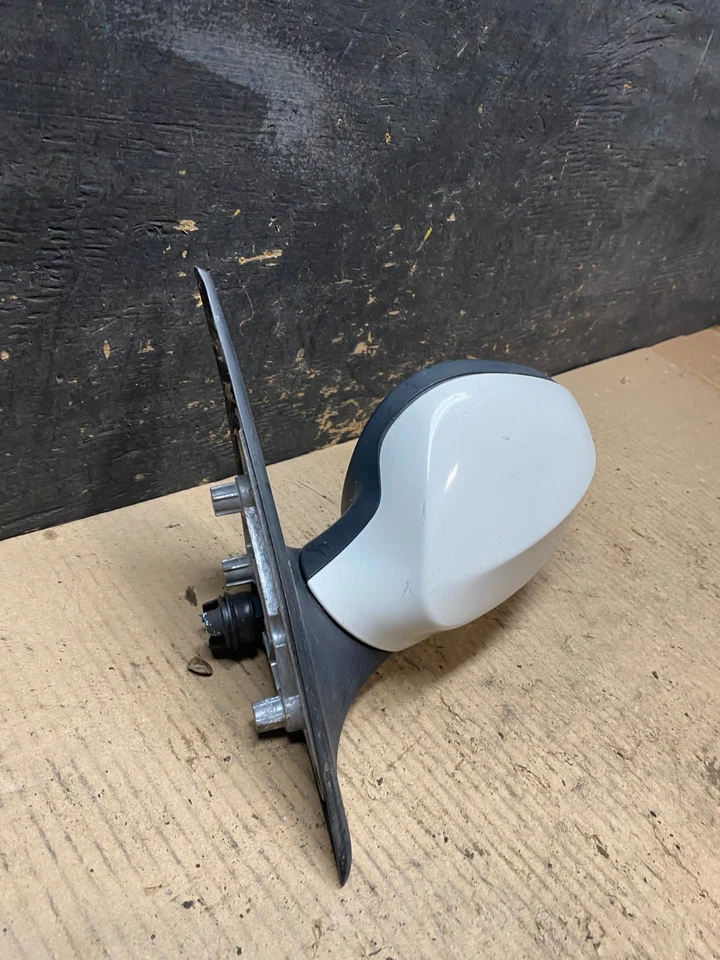 Espejo retrovisor lateral izquierdo BMW 328i 335i 2009 a 2011 OEM U7746 DG Foto 3 de 4
