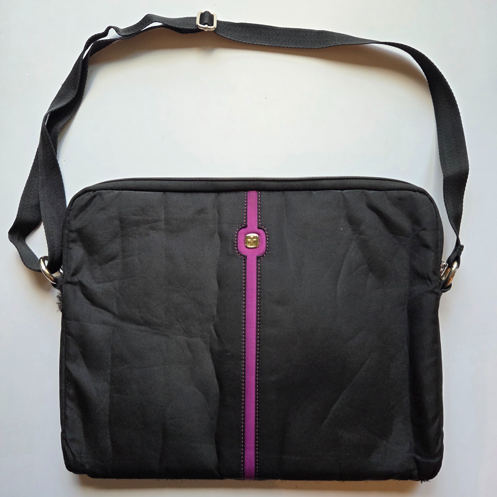 Swiss Gear 17" Black & Purple Laptop Carrying Bag w/ Adjusta