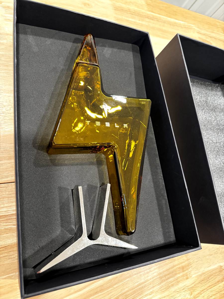 Tesla Decanter Limited Edition - Never Used but handled for first