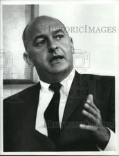 1970 Press Photo President of CBS Robert D. Wood. - hcq06029