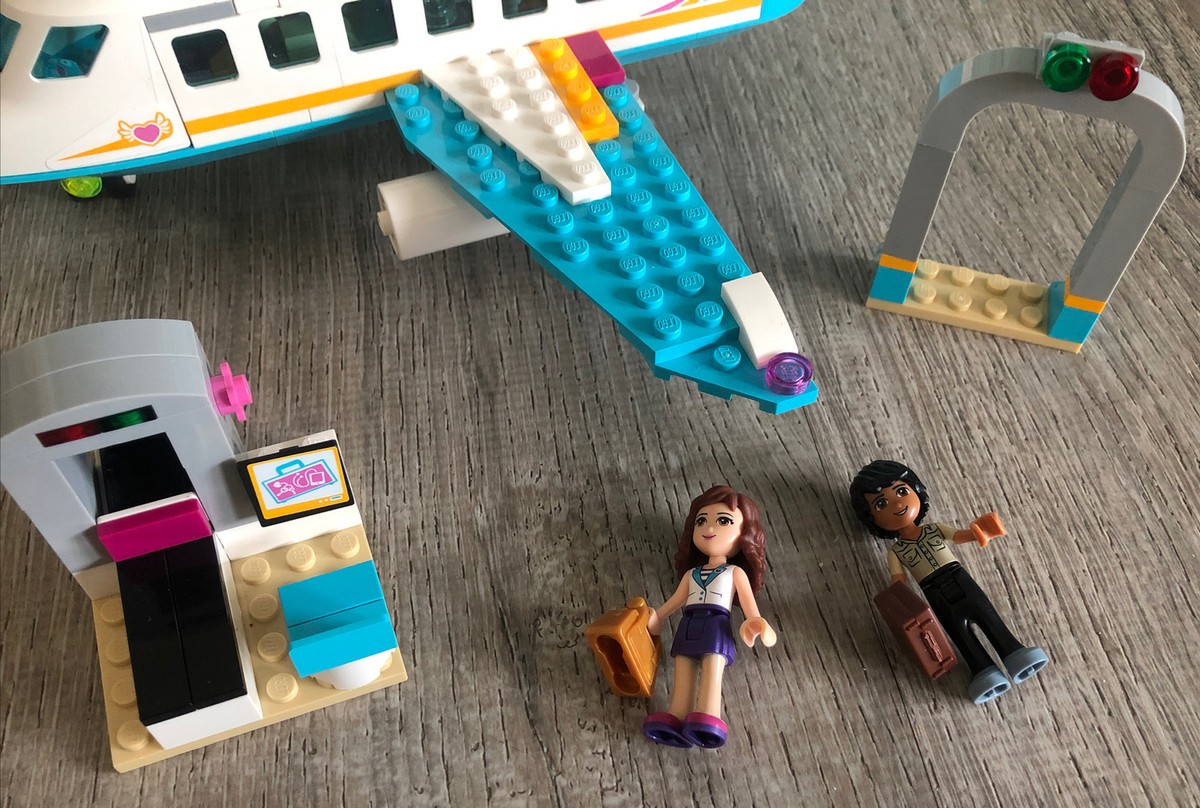 LEGO Friends 41100 Private Jet Complete W/ Figures - No Box Or