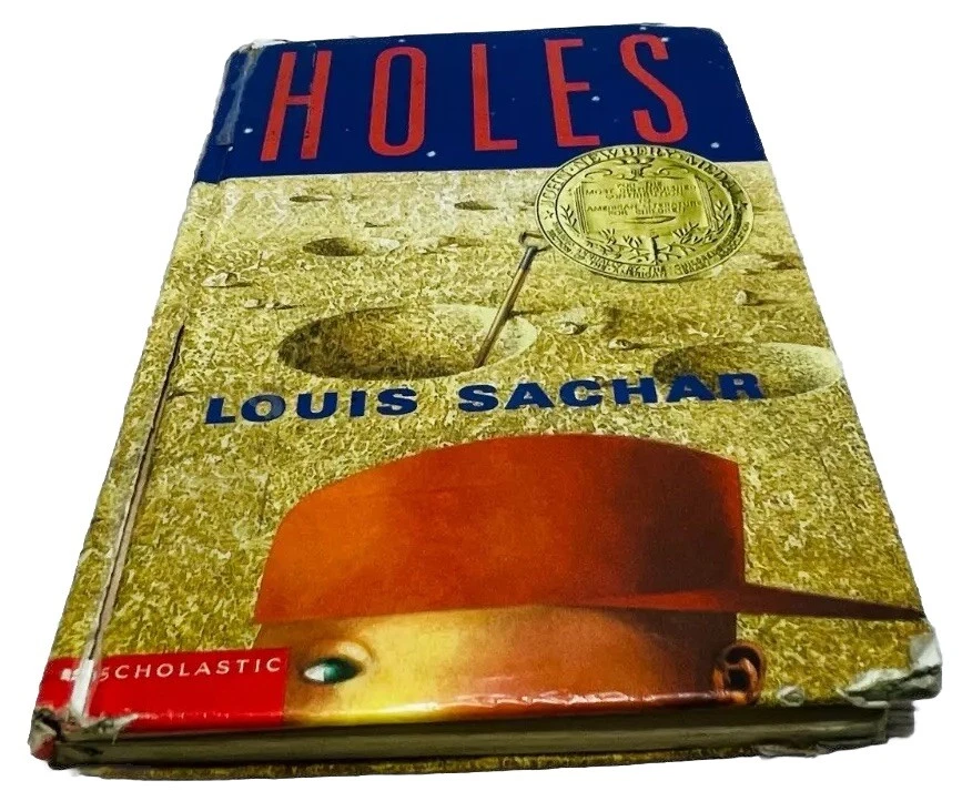 Holes by Louis Sachar Scholastic 1999 Hardcover John Newberry Medal Winner