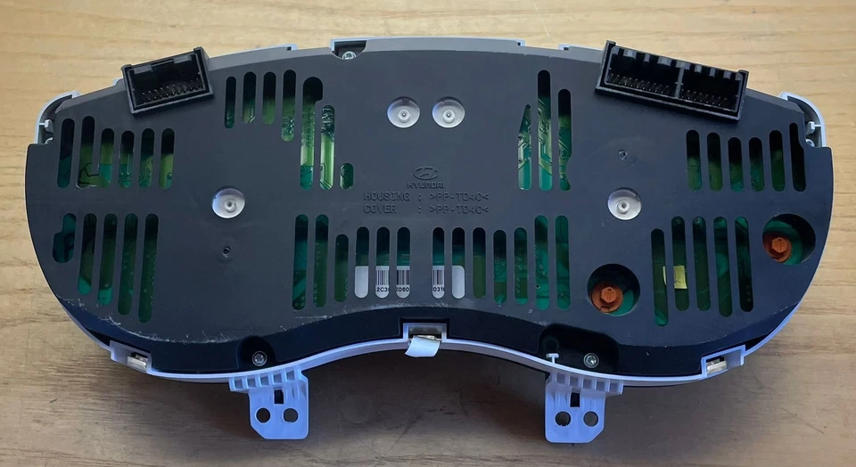 2008-15 PB Hyundai i20 1.4L Petrol Manual Instrument Cluster 94006-1J175 120,km - image 2 of 4