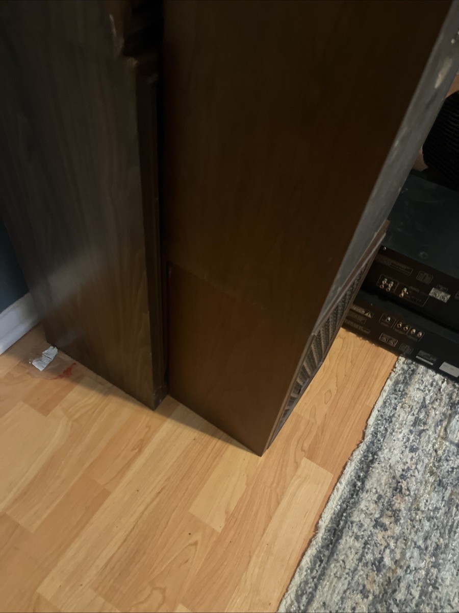 2x Vintage 1960s Japanese Coral BX-200 Speakers – Wood w/ Ornate