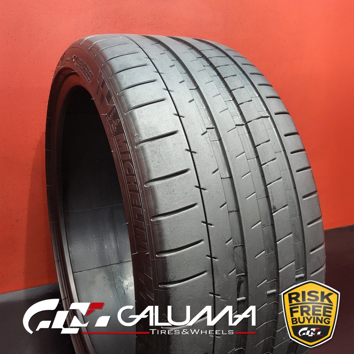 1 (One) Tire Michelin Pilot Super Sport 245/35ZR20 245/35R20