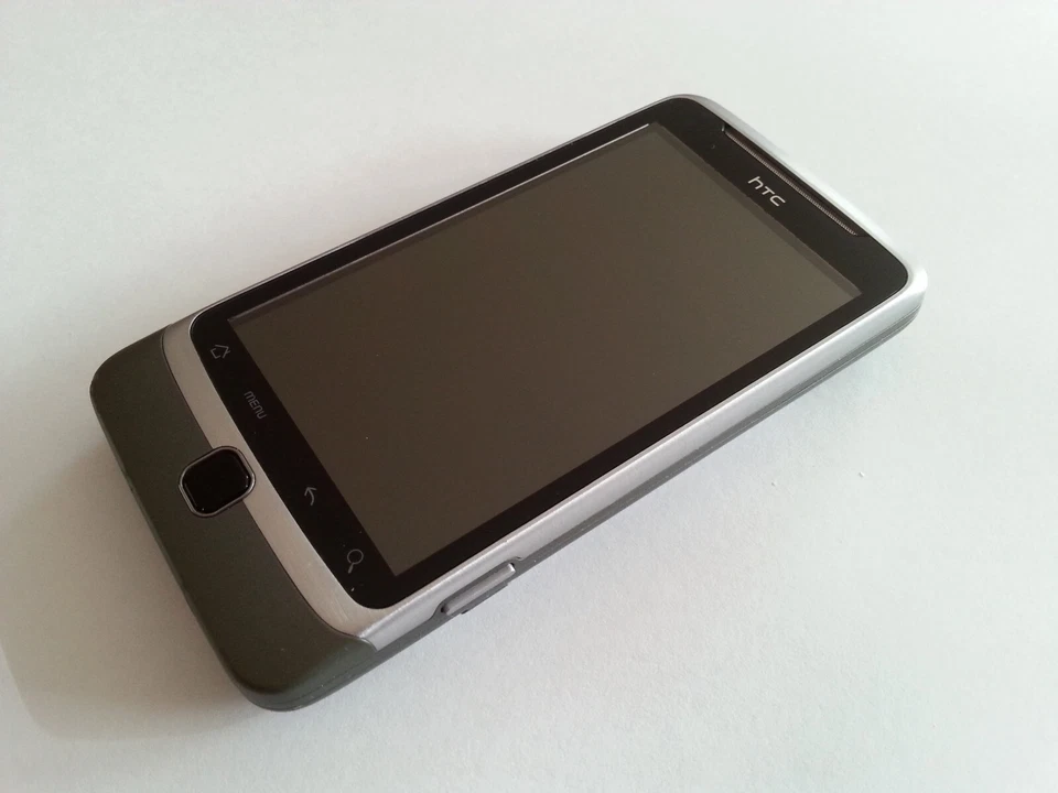 HTC DESIRE Z GRAU TOP+OVP+VIELE EXTRAS+RECHNUNG+DHL VERSAND - Bild 3 von 4