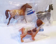 Ertl Tomy American Saddle & Appaloosa Horses & Brittnay Dog Lot Toy Farm Animals