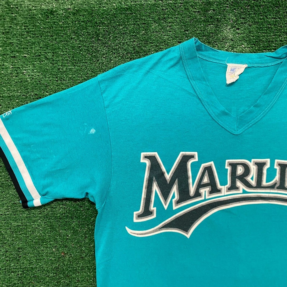 Vintage 1990s Florida Marlins Spell Out Essential MLB Baseball T
