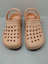 Unisex Garden Clogs Size M 7-8 New With Tags.
