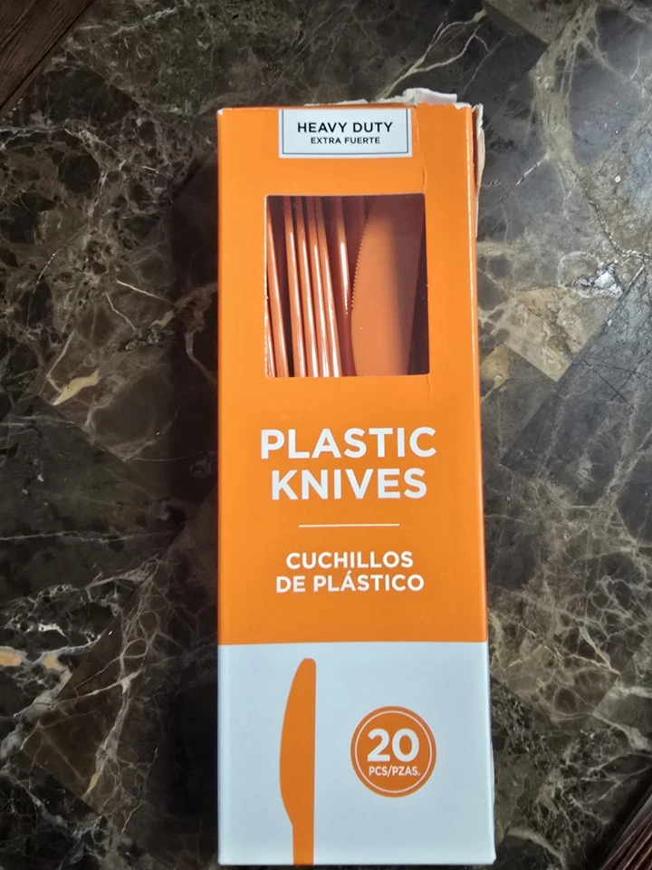 Cuchillos de plástico Amscan Premium de alta resistencia 292 piezas - cubiertos reutilizables colores surtidos Foto 2 de 4