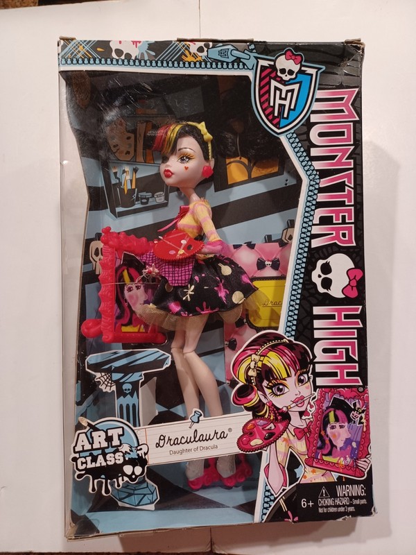 Monster High Art Class Draculaura Doll RARE See Photos