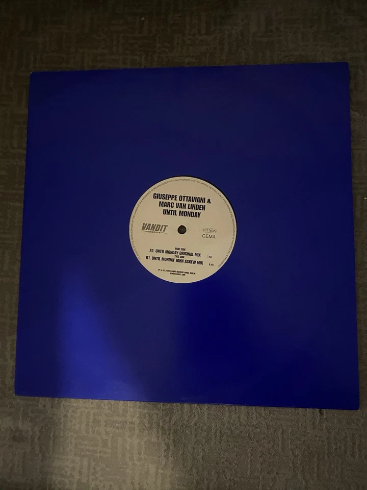 Vinyl - Image 2 of 4