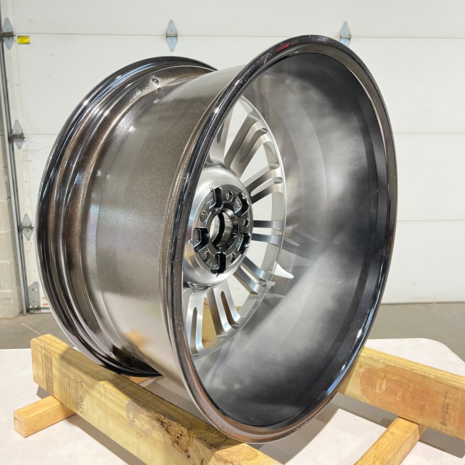 Bentley Continental Wheel P/N 3W0601025