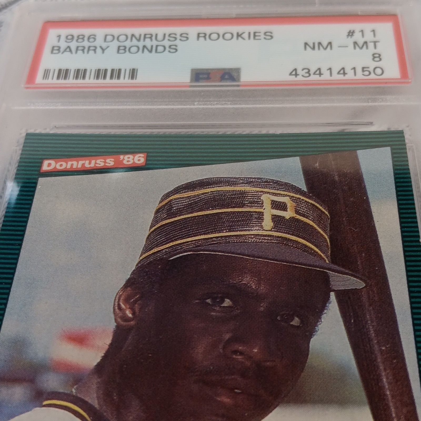 Donruss 1986 The Rookies Barry Bonds Pittsburgh Pirates RC #11 PSA 8 view 4