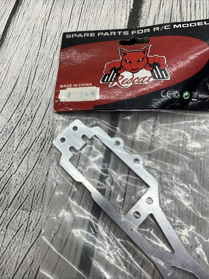 Redcat Racing Aluminum Chassis Brace - Image 2 of 4