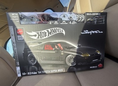 Mattel Brick Shop Hot Wheels  94 Toyota Supra MKIV Building Toy Set (824 Pieces)
