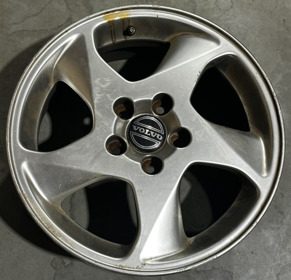 Volvo 16 X 6.5 Perfo Alloy Rim Wheel for 850 V70 S70 S90 960 for