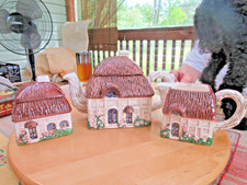  26M vintage Cottage House Teapot Creamer Sugar Vintage 3 Piece Tea Set