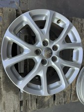 2014-2018 Jeep Cherokee Wheel Rim 17x7 Aluminum Silver Factory Oem 2014-2018 Jeep Cherokee Wheel Rim 17x7 Aluminum Silver Factory Oem