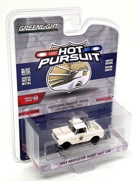 Greenlight 1/64 Harvester Scout Half Cab 1964 California Highway Patrol Police-image