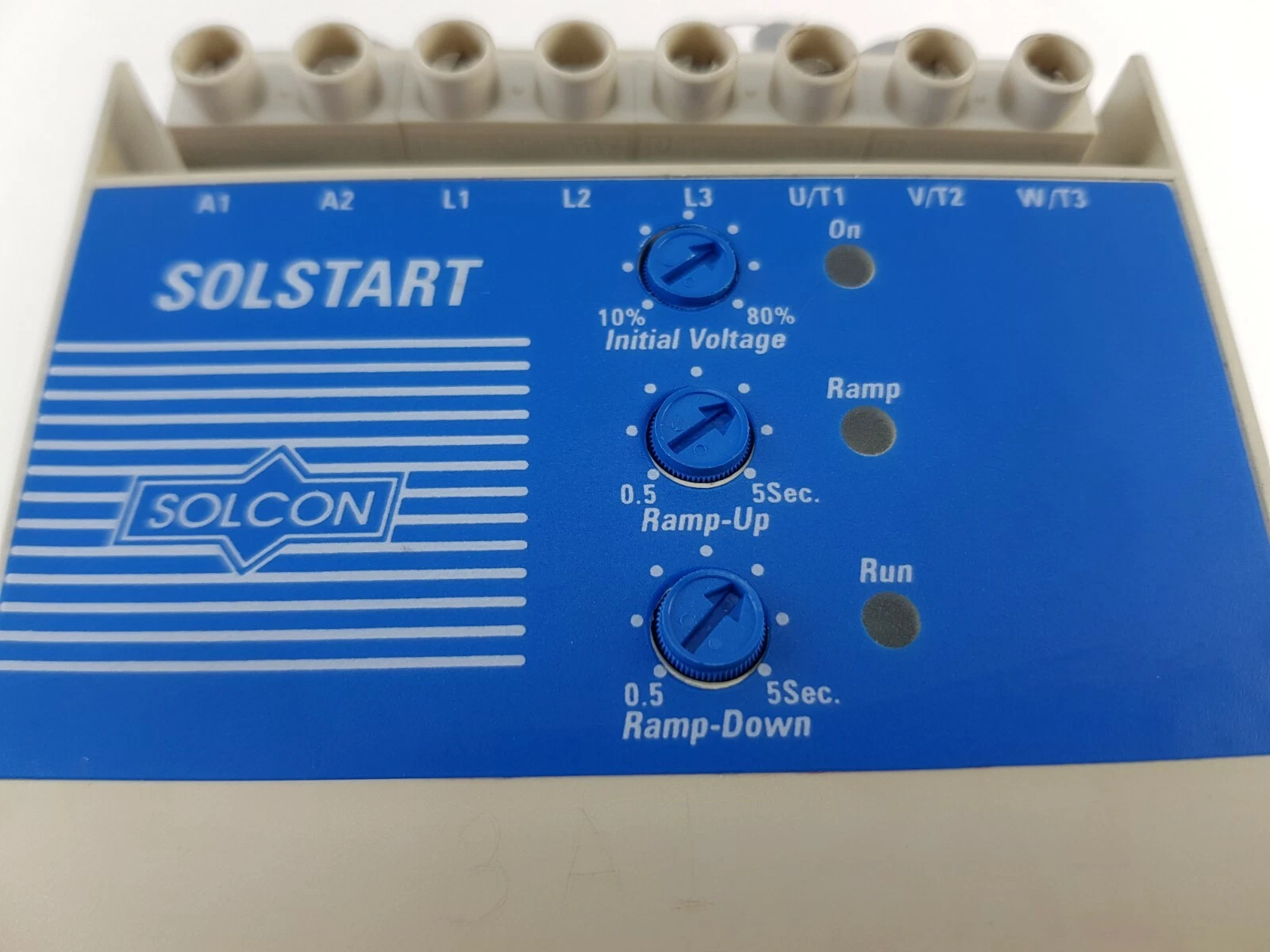 SOLSTART front panel: initial voltage, ramp-up and ramp-down dials with On, Ramp and Run LEDs