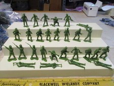 VTG Lot MPC Playset Green US Army Men Toy Soldiers 45mm F85