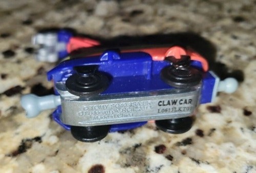 Chuggington Wooden Railway Claw Car Train - Picture 4 of 4