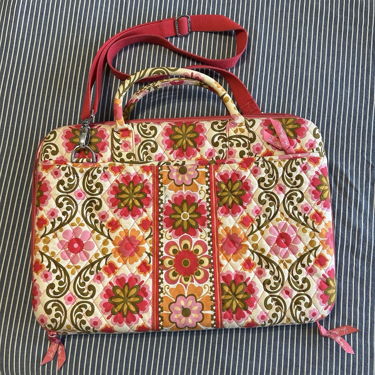 Vera Bradley pink floral computer case and backpack New Vera Bradley Laptop/Computer Quilted Floral Bag See all  main image 3