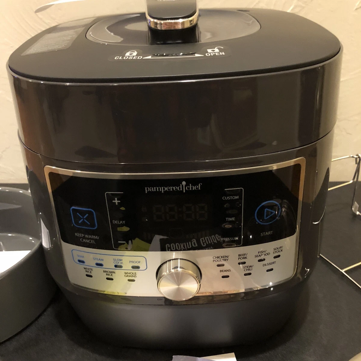 Pampered Chef Electric Pressure Cooker W/ Extras Like New, 53 OFF