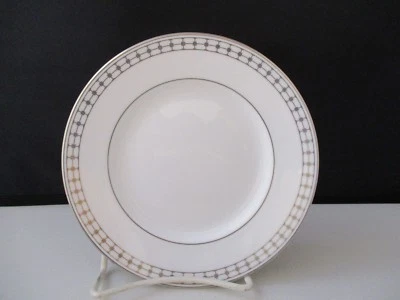 WEDGWOOD PROCESSION BREAD & BUTTER PLATE - 6" 0602B