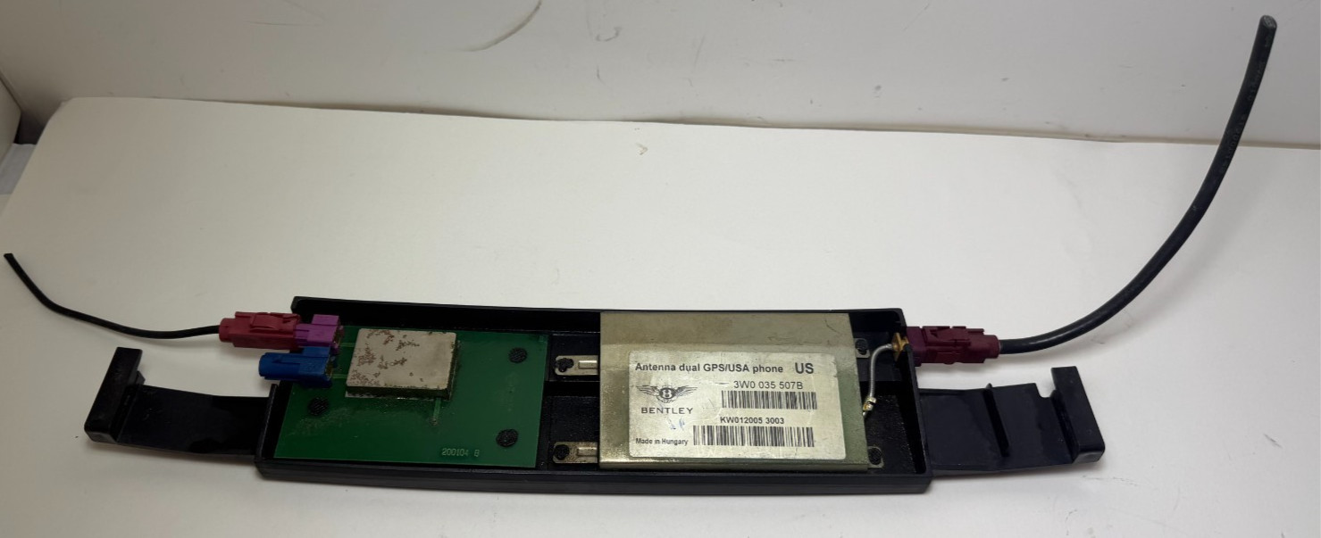 03-12 BENTLEY CONTINENTAL ANTENNA AMPLIFIER RADIO MODULE UNIT 3W0035507B OEM