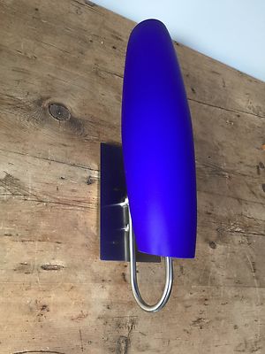 NEU IM KARTON TIEFBLAU GLASSCHIRM SEHR MODERNE WANDLEUCHTEN - KOMMERZIELLE QUALITÄT