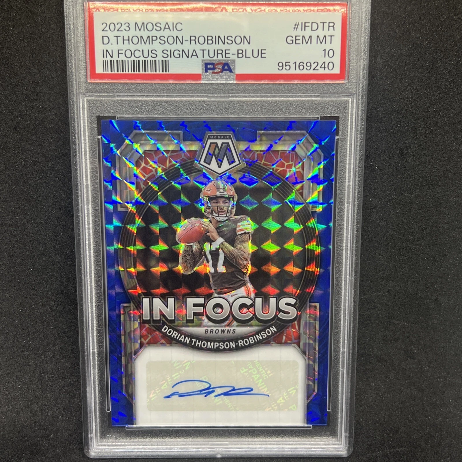 Dorian Thompson-Robinson Panini Mosaic in Focus Signature #IFDTR Blue