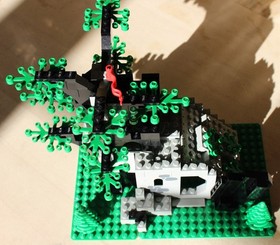 LEGO Castle: Camouflaged Outpost (6066) Missing Feathers w/Instructions & Spares