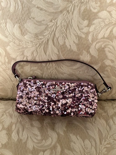 Borsa Coach nuova senza etichette Nolita Barrel Bag paillettes polso tracolla CQ589 lilla