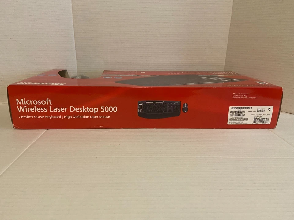 Microsoft Wireless Laser Desktop 5000 Comfort Curve Keyboard & HD Laser Mouse - Image 3 of 4