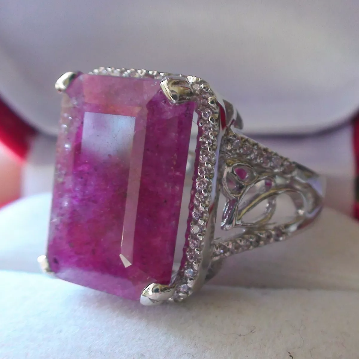 Red beryl jewelry for sale outlet